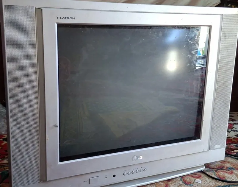 LG ishlaydi pulti bor 1