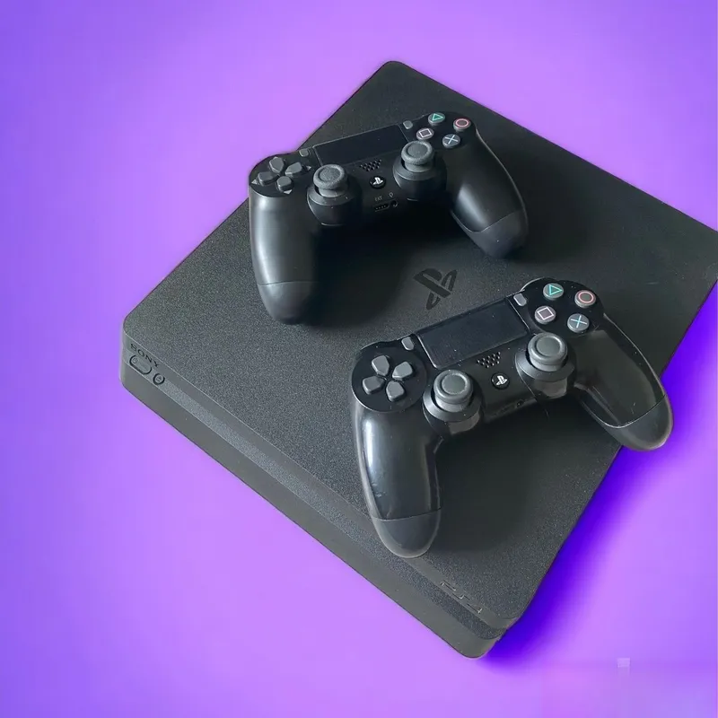 Продаётся сломанный Playstation 4 Slim. Ишламайди. Продаётся сломанный Playstation 4 Slim. Ишламайди.