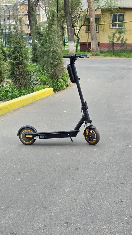 Ninebot skuterini a’lo holatda sotaman 2 Ninebot skuterini a’lo holatda sotaman 2