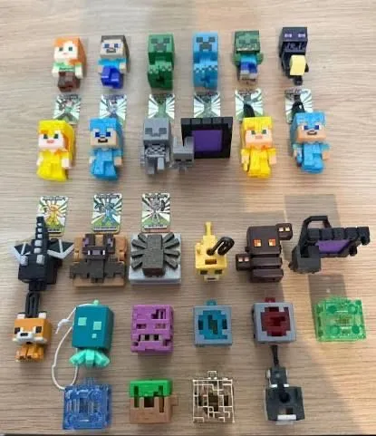 Вся коллекция kinder joy Minecraft — фото 1