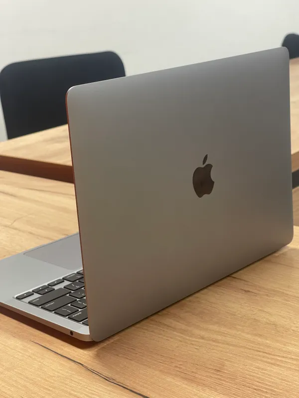 MackBook Air M1 2020
