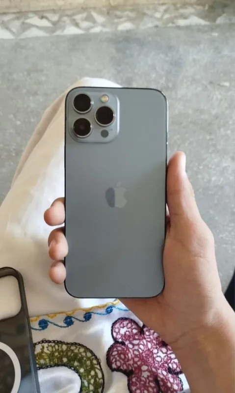 iPhone 13 Pro Max 4 iPhone 13 Pro Max 4