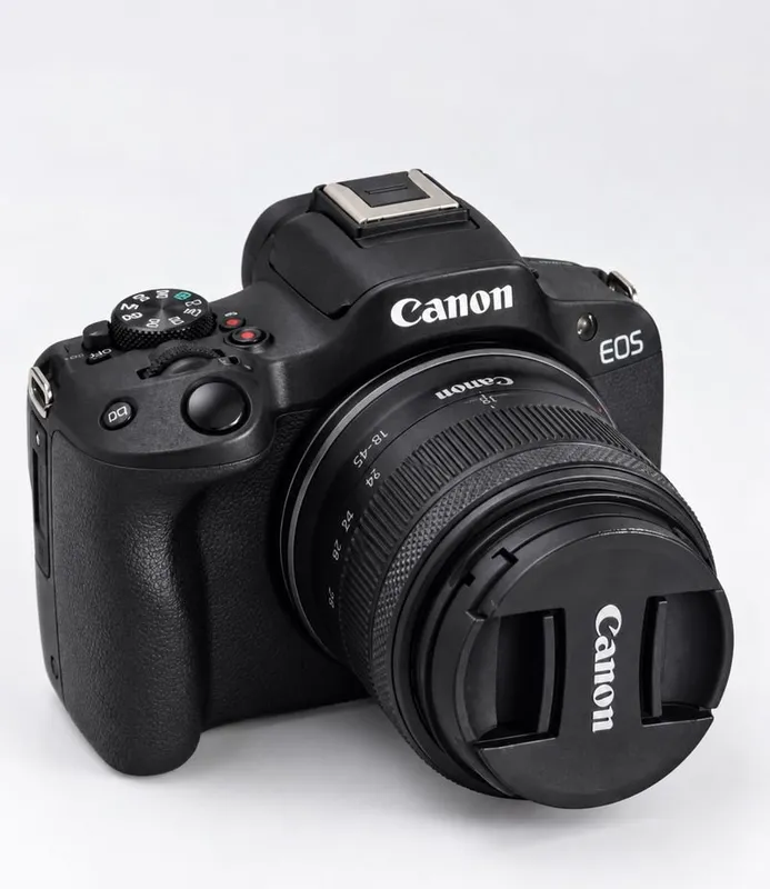 Canon EOS R50 + RF-S 18–45mm 1 Canon EOS R50 + RF-S 18–45mm 1