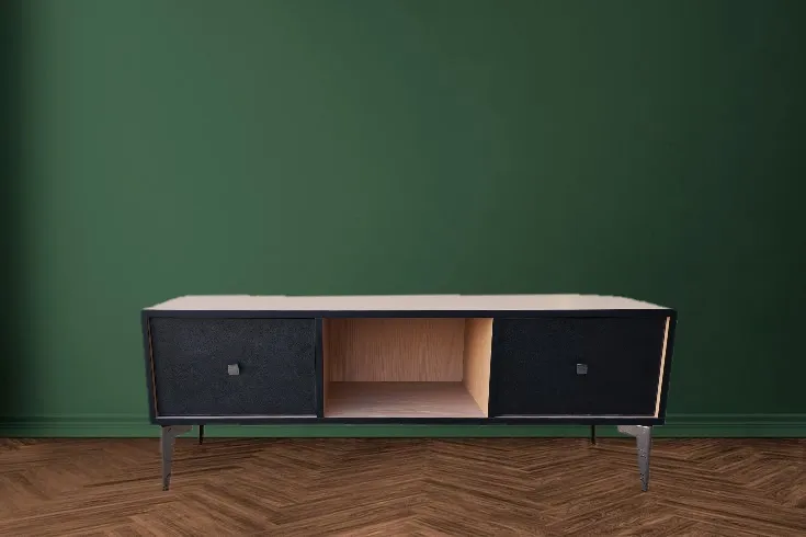 Tumba pod tv.