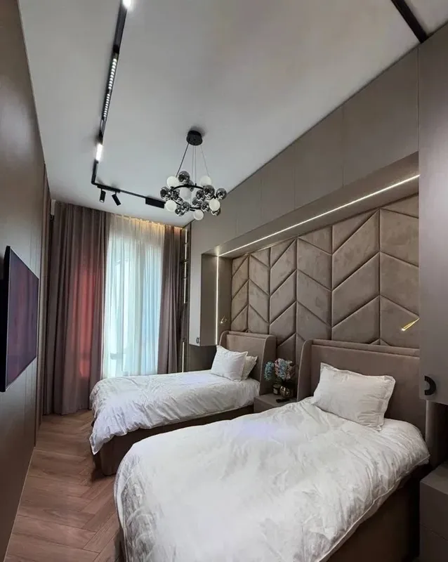 Юнусабад 15-кв • 3 комнаты • 85 м² • 6/10 этаж 4 Юнусабад 15-кв • 3 комнаты • 85 м² • 6/10 этаж 4