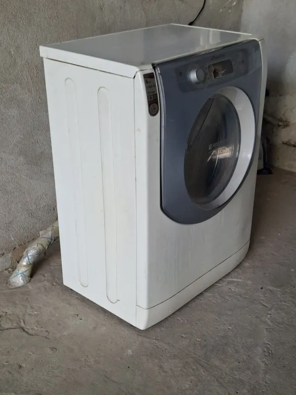 СРОЧНО! Стир.машинка Hotpoint Aniston 6кг.1200об.м — фото 2