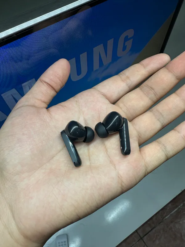Simsiz quloqchinlar Cmf buds pro 2 1