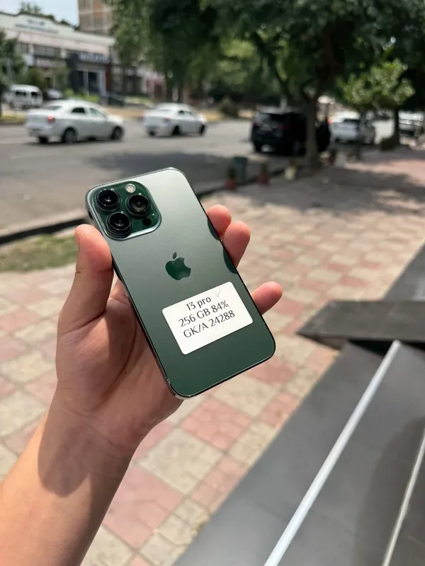 IPhone 13 Pro . 3