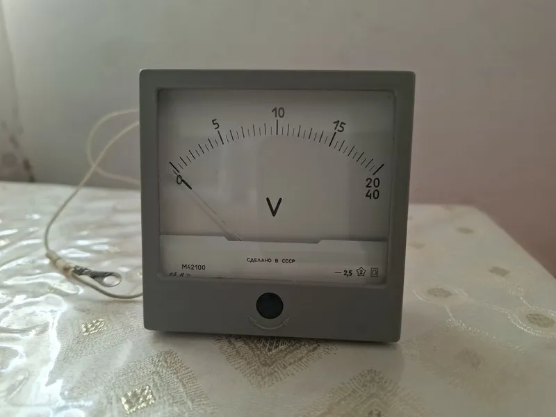 Волтиметир узгармас ток учун.