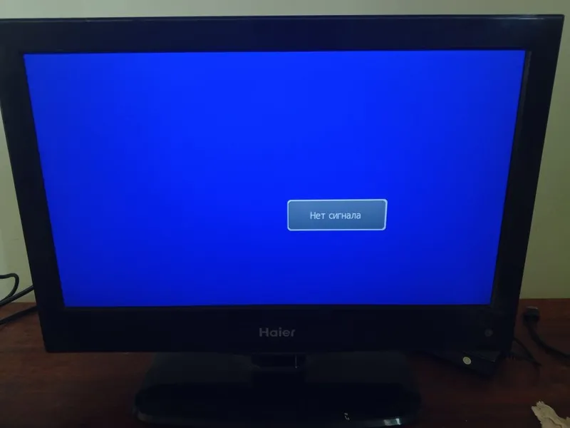 Монитор Haier LE19C600
