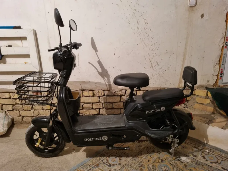 Moped Elektro skuter 2 Moped Elektro skuter 2