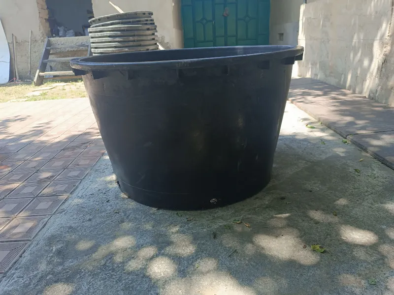 Gullar uchun tuvak Gullar uchun tuvak