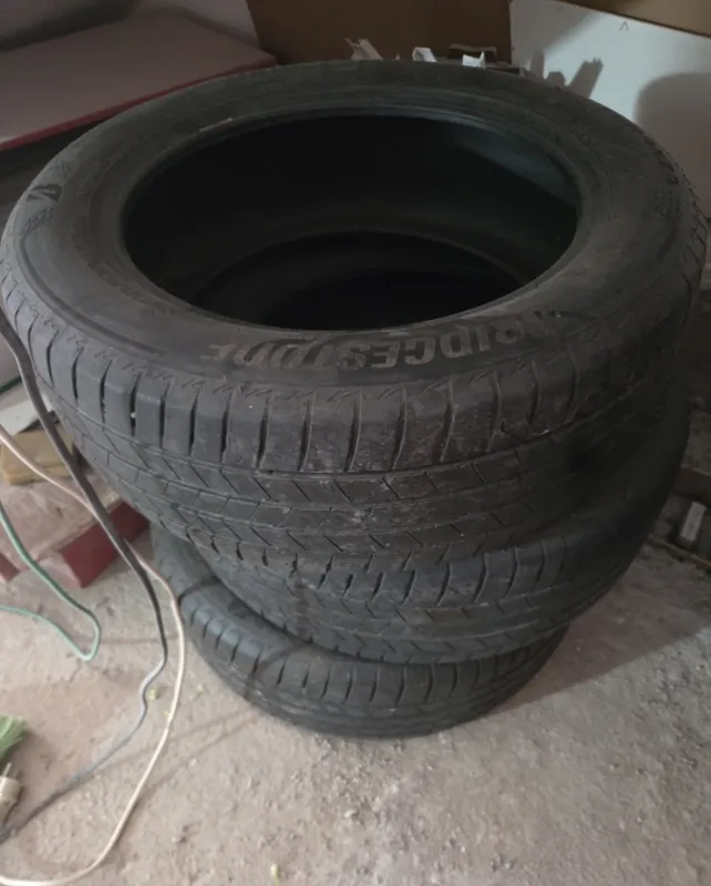 Шины Bridgestone. 215/55/R17 1 Шины Bridgestone. 215/55/R17 1