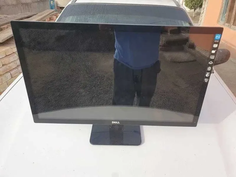 DELL 27 lik monitor