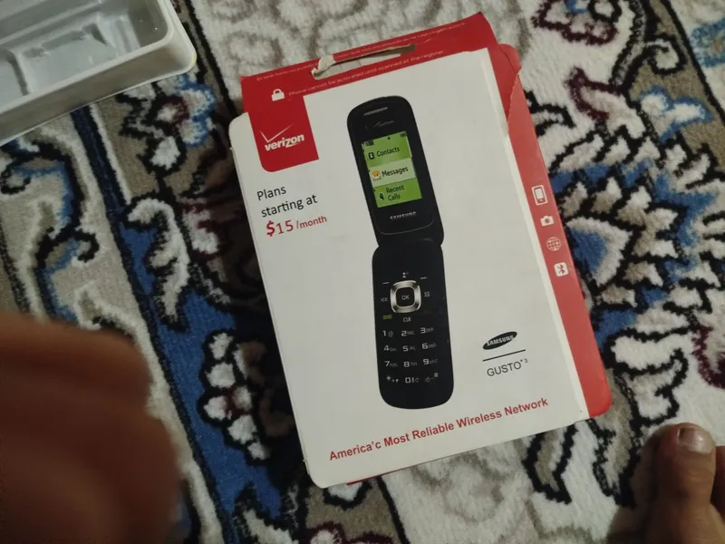 Samsung perfectum Gusto 3 Verizon 4