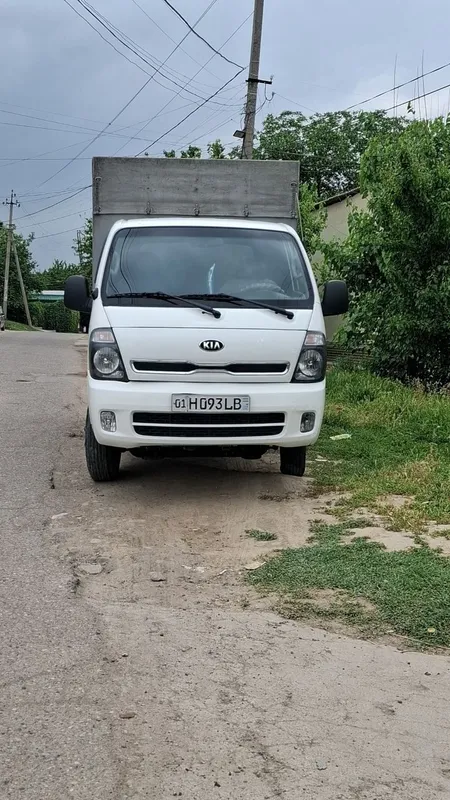 KIA BONGO сотилади 2