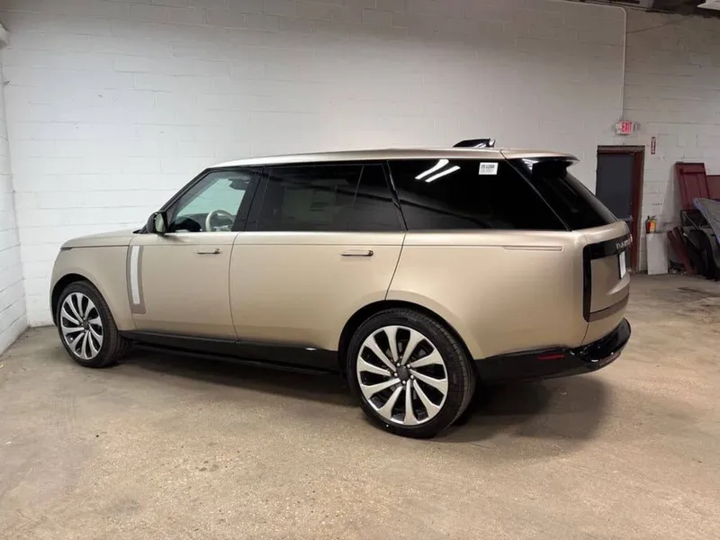 Land Rover Range Rover P615 SV LWB 4 Land Rover Range Rover P615 SV LWB 4