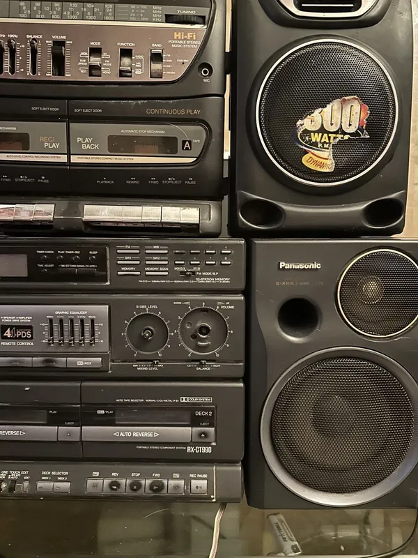 Продаётся аудио магнитофон panasonic