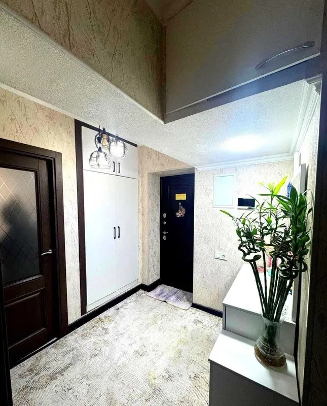 Продаётся квартира 4/4/4, 87 м², не торцевая, махалля Ботаника, Кибрайский район 1 Продаётся квартира 4/4/4, 87 м², не торцевая, махалля Ботаника, Кибрайский район 1