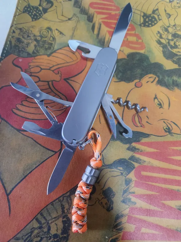 Victorinox Climber с титановыми накладками и чехлом 4 Victorinox Climber с титановыми накладками и чехлом 4