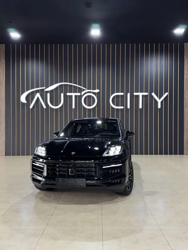 Porsche Cayenne Coupe Hybrid 2025