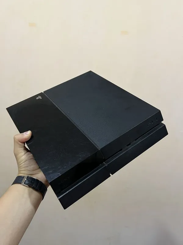 Playstation 4 SOTILADI 1