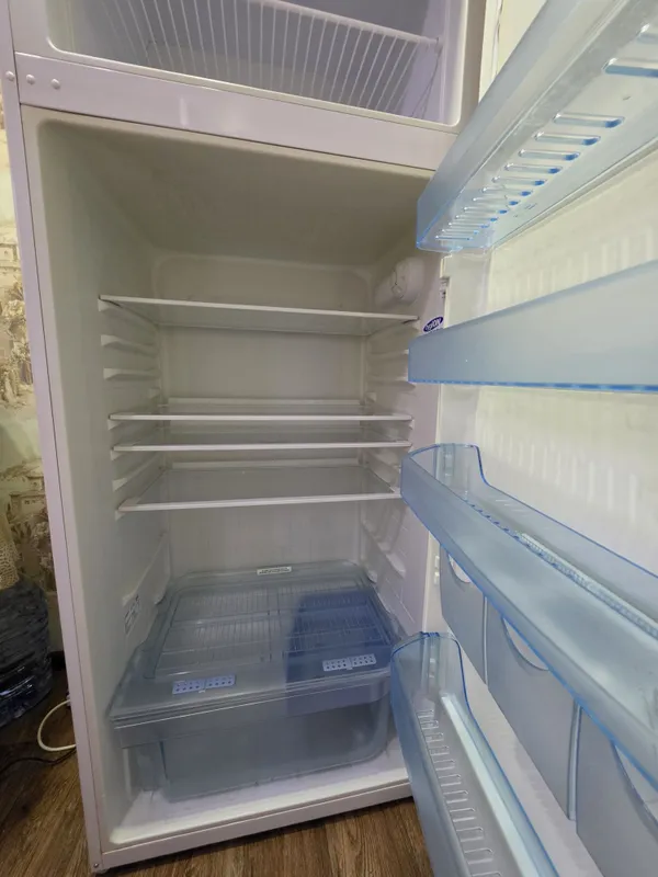 Двухкамерных холодильник BEKO 7