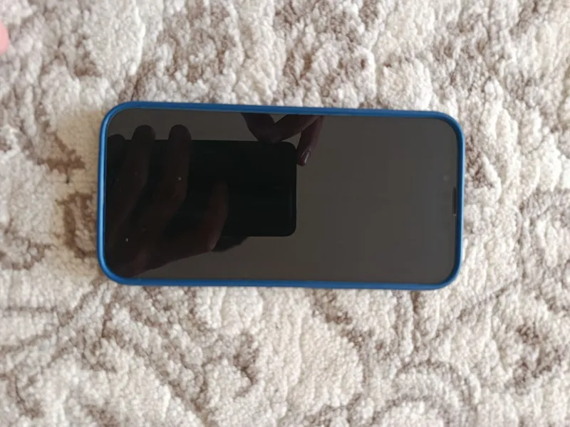 iPhone 13 512GBkafolati bilan 2
