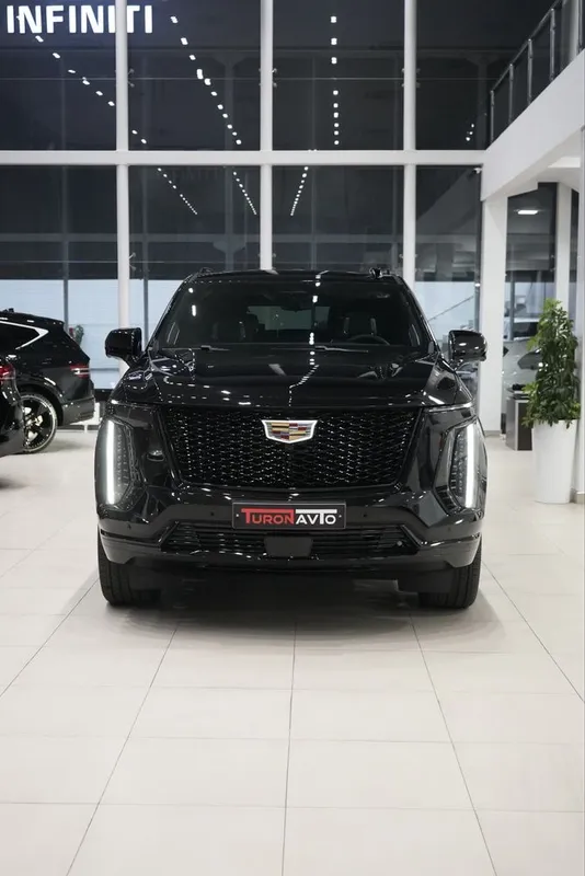 Cadillac Escalade platinum sport long 1 Cadillac Escalade platinum sport long 1