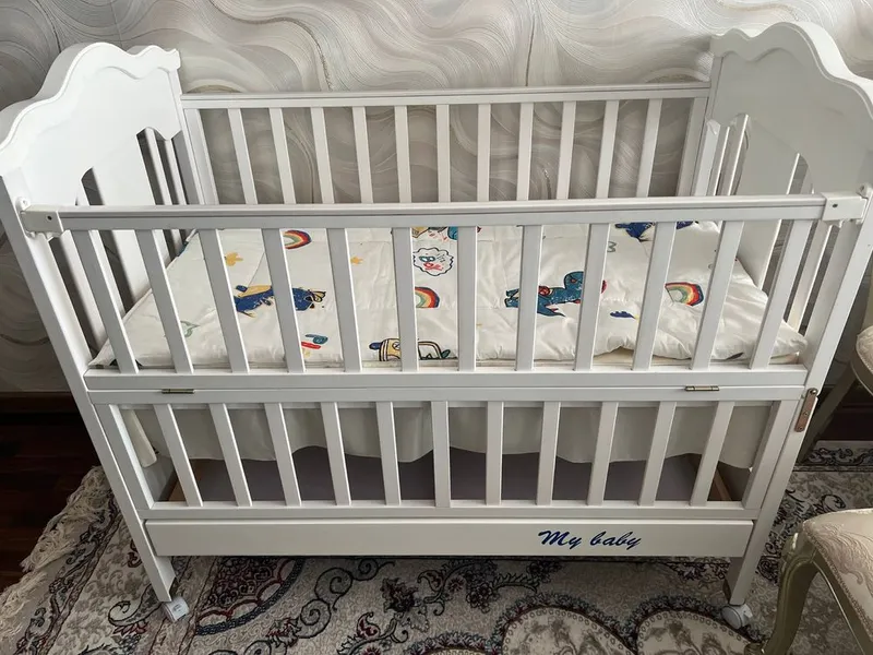 Продается детский кровать 1