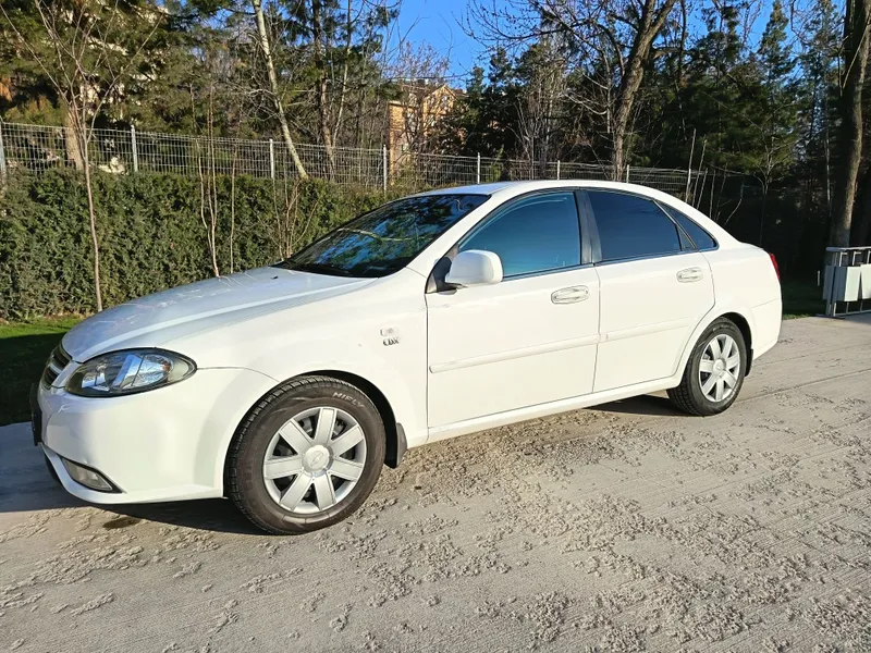Lacetti 1.5 mexanika 2022-yil 11200$ 7 Lacetti 1.5 mexanika 2022-yil 11200$ 7