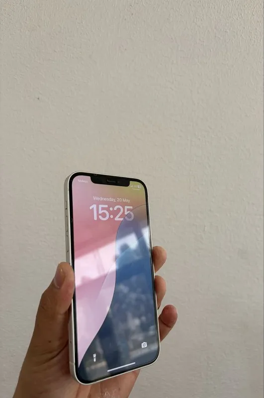 Iphone 12 oq yashi 2 Iphone 12 oq yashi 2