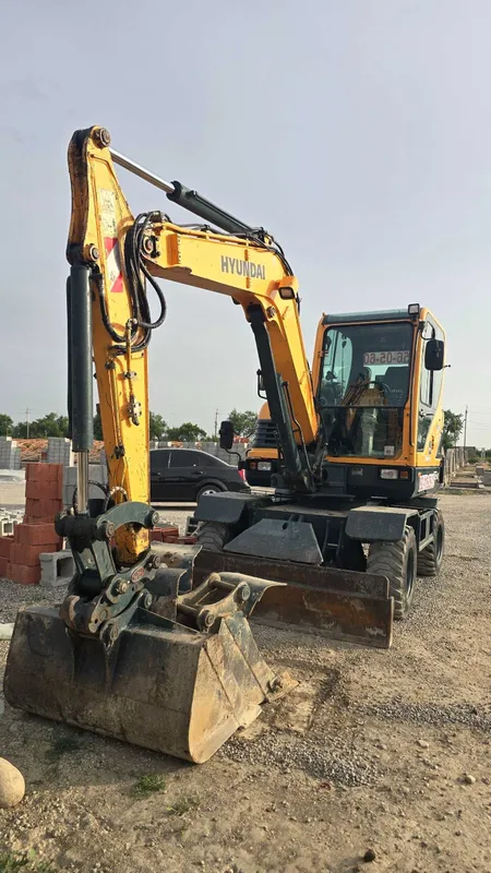 Hyundai Robex 55W 1 Hyundai Robex 55W 1