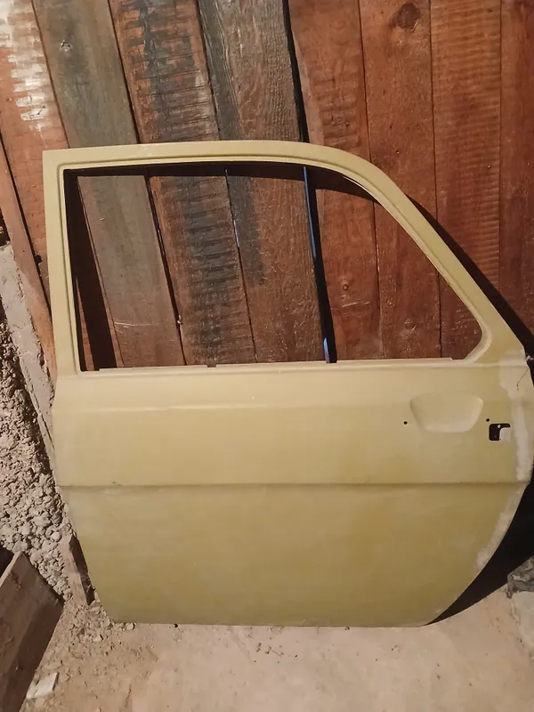 Volga Gaz 2101 uchun eshik 2