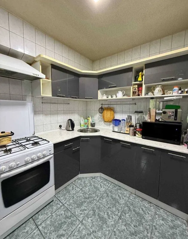 Продается квартира Ц-6 3/3/4 70 кВ.м. 3 Продается квартира Ц-6 3/3/4 70 кВ.м. 3