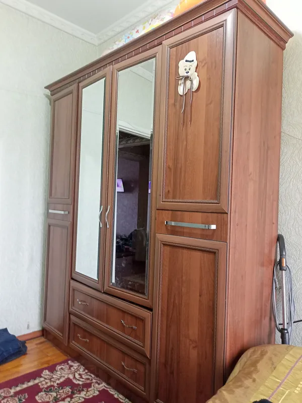 Продается шкаф .. 2 Продается шкаф .. 2