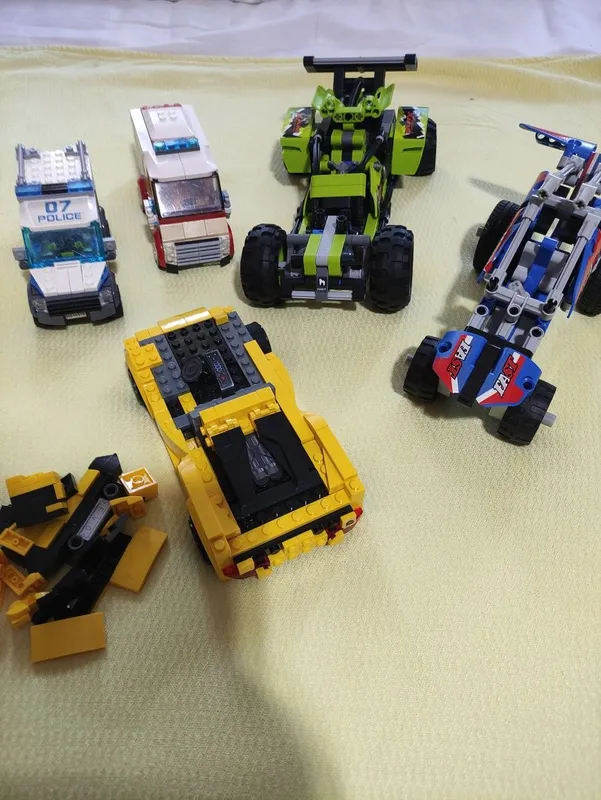 Turli xil Lego mashinkalar 1