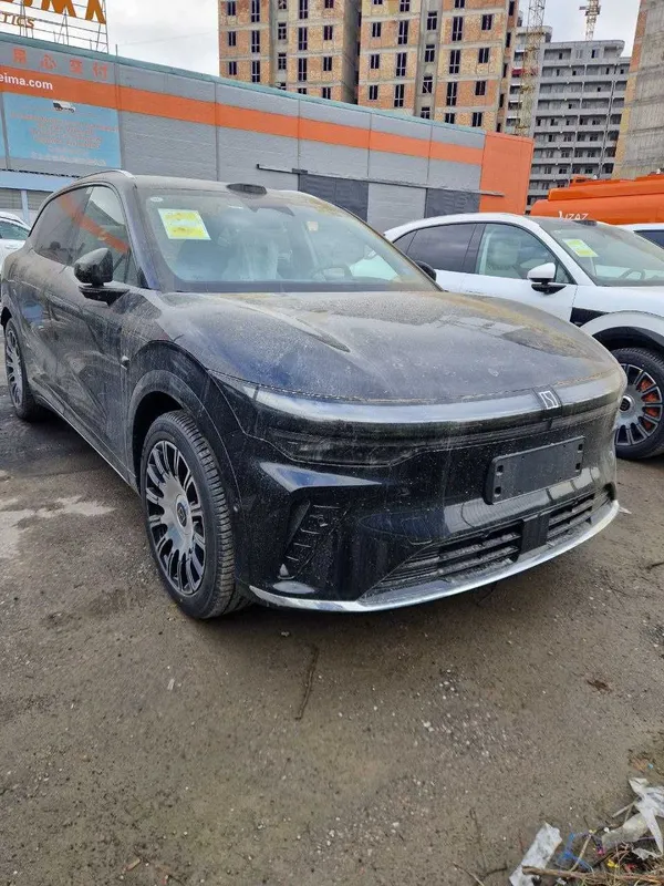 Zeekr 7x qoraga seriy 26 yil kuzov 1 Zeekr 7x qoraga seriy 26 yil kuzov 1