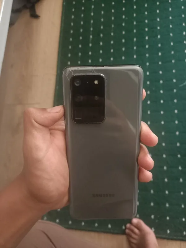 Samsung Galaxy S20 Ultra 5G 2 Samsung Galaxy S20 Ultra 5G 2