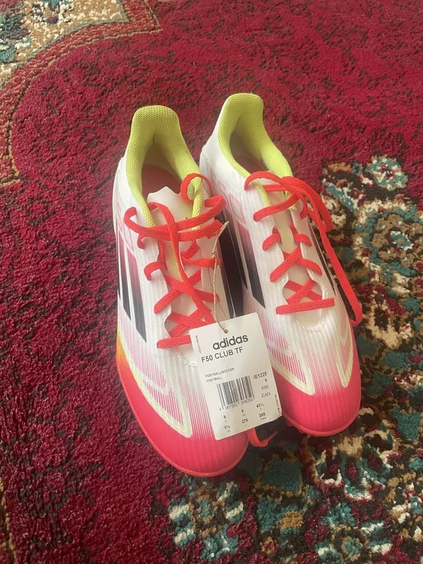 Adidas F50 sarikanoshka Adidas F50 sarikanoshka