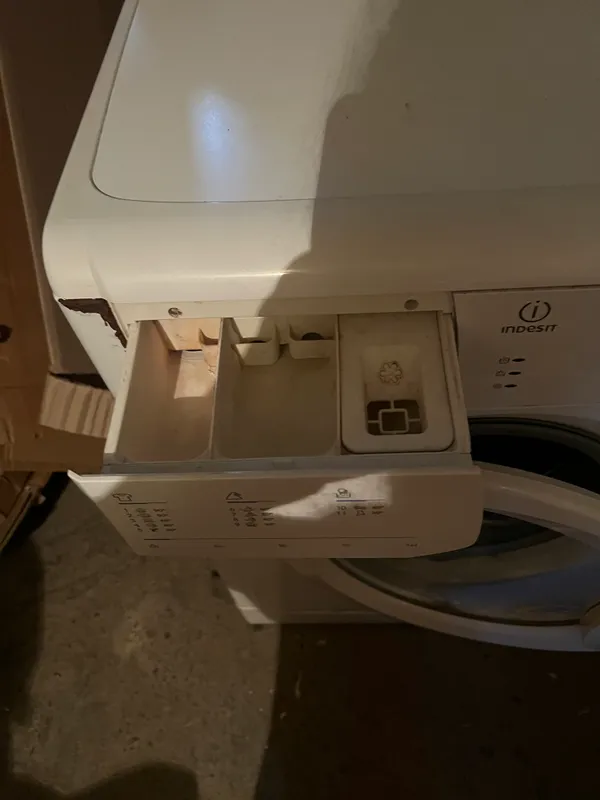 Indesit 5 kg. — фото 1