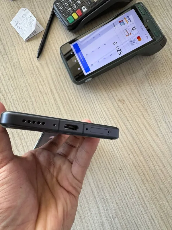 Vivo x200 Ultra 12/256 qora full karobka 3 Vivo x200 Ultra 12/256 qora full karobka 3