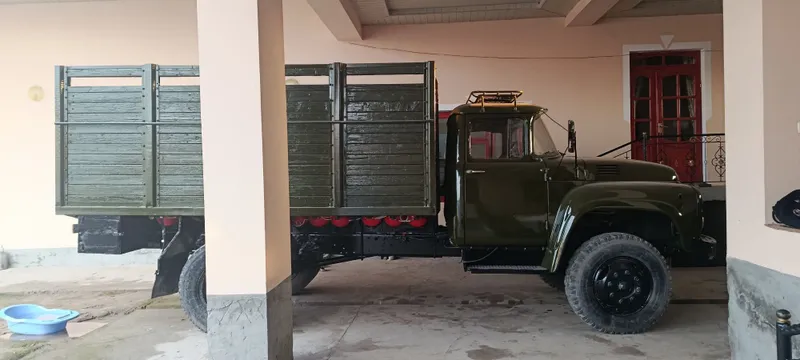 Srochno sotiladi Zil 130 xolati yaxshi ural mator — фото 2