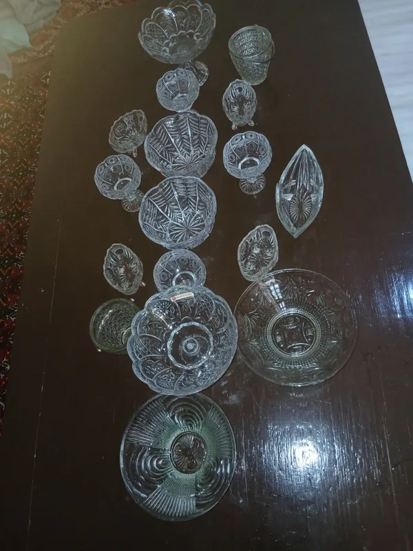 Xrustal, shisha va qora chinni idishla. — фото 3