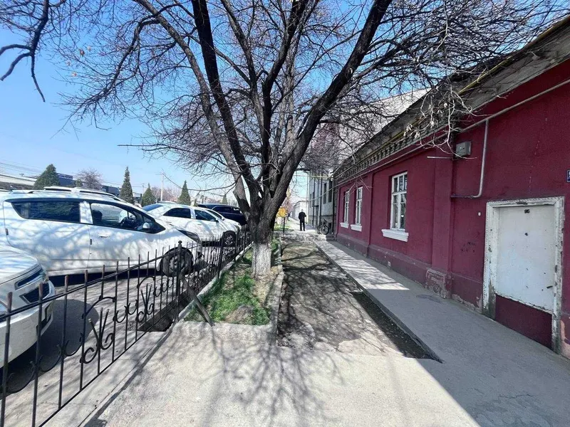 Арча куча фасад 15 метр под офис магазин 1 линия, нежилой вдоль дороги 3