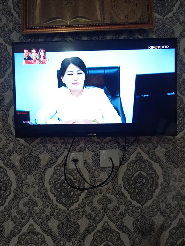Tv Samsung 32 sotiladi 800000 ming so'm kelishilad