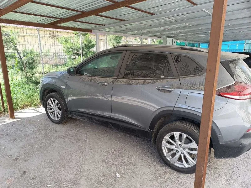 Tracker-2 TRK LTZ plus 1 Tracker-2 TRK LTZ plus 1