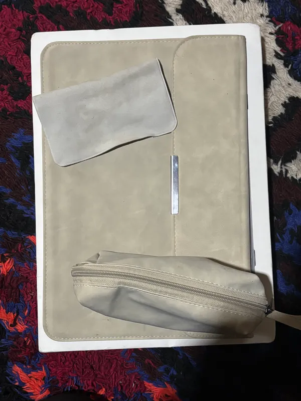 Apple MacBook Air M2 15″ (2023) 8