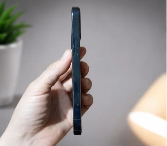 iPhone 12 Pro 4 iPhone 12 Pro 4
