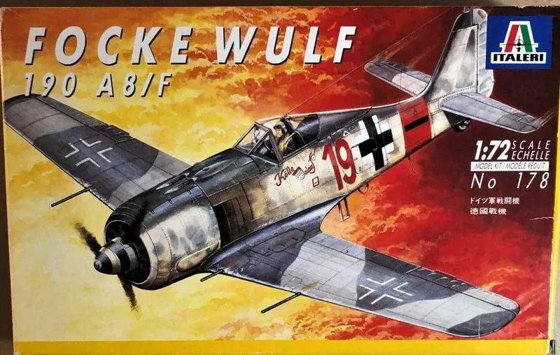 Сборная модель самолета Фокке-Вульф Fw 190 А8 (Italeri, 1/72)
